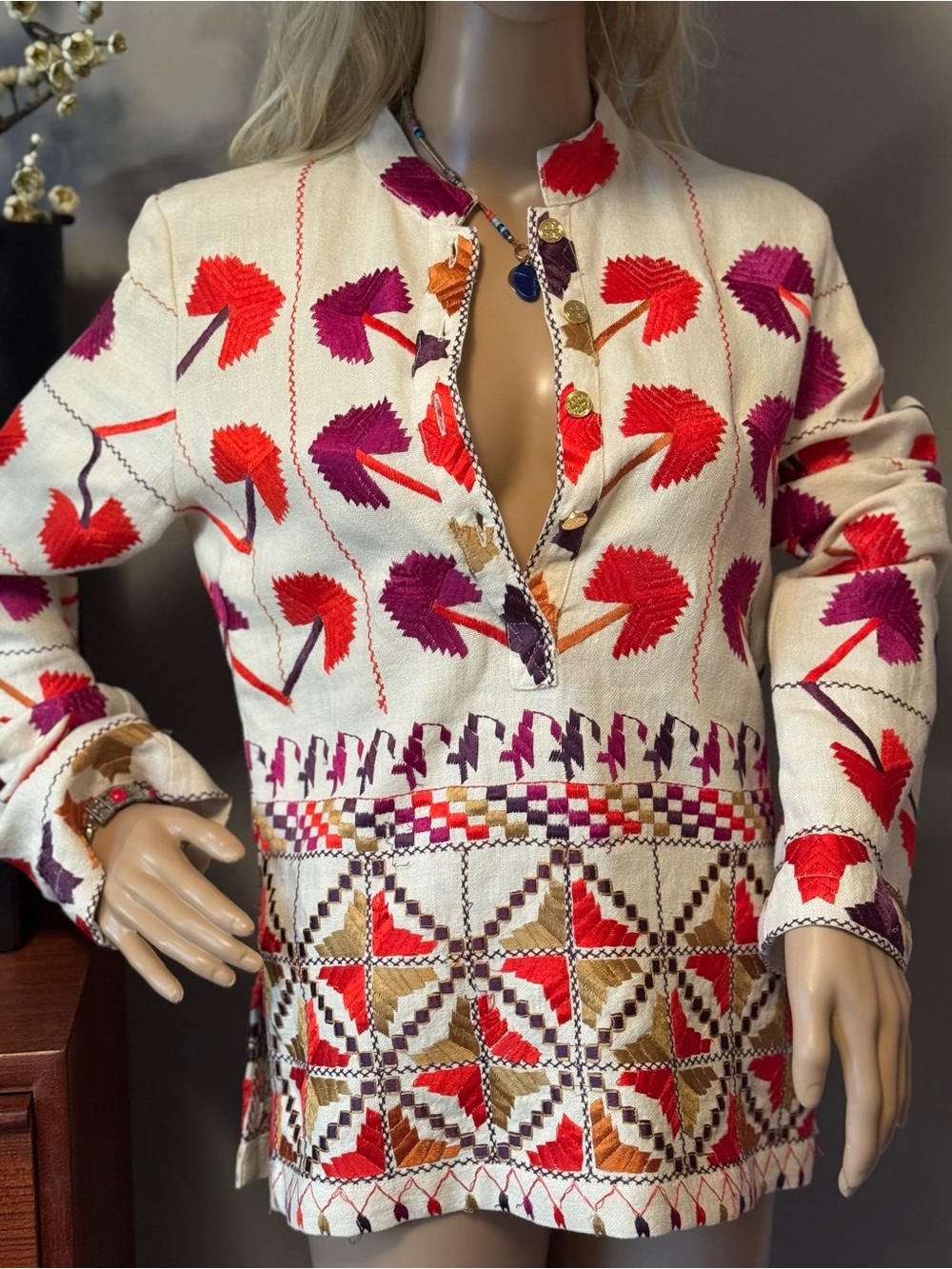 Tory Burch Cream Embroidered Linen Tunic with Red & Purple Accents - Picture 4 of 13